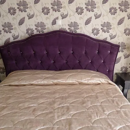 George & Sia's House Néos Marmarás