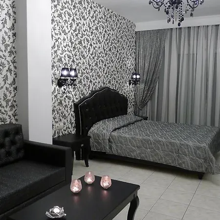 George & Sia's House Apartment Neos Marmaras