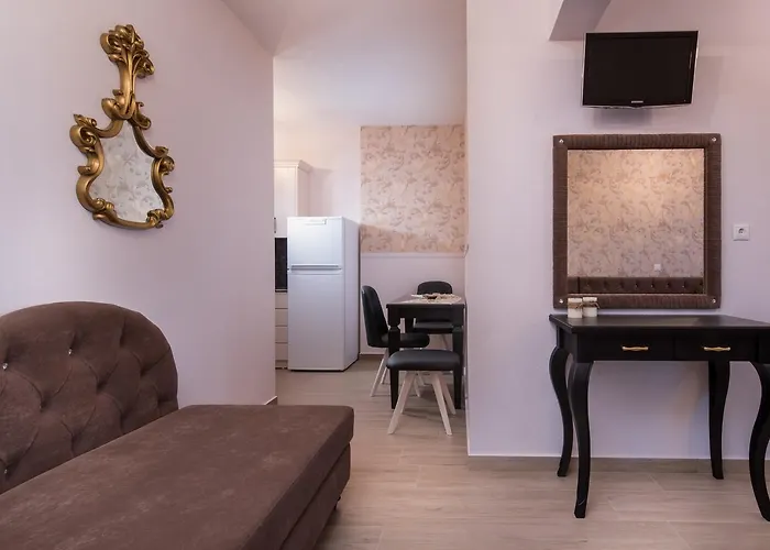 George & Sia's House Apartamento Néos Marmarás