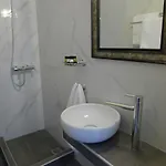 George & Sia's House Apartamento