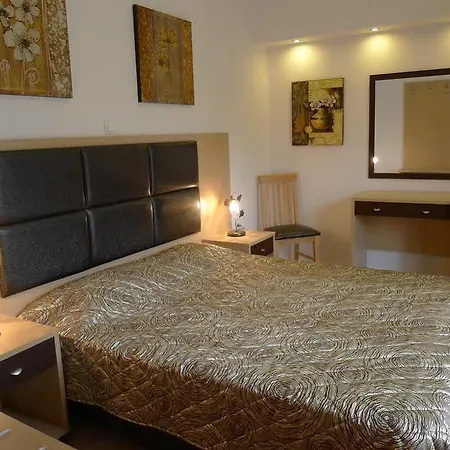 George & Sia's House